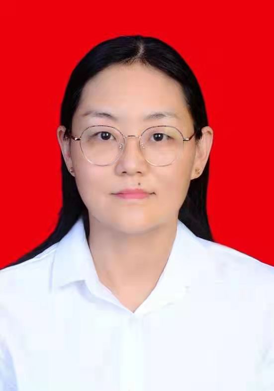 岨